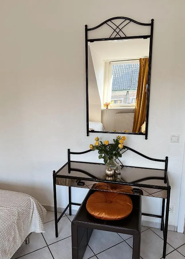 Old Town 2 Room Apartments Dusseldorf 0*,  Germany