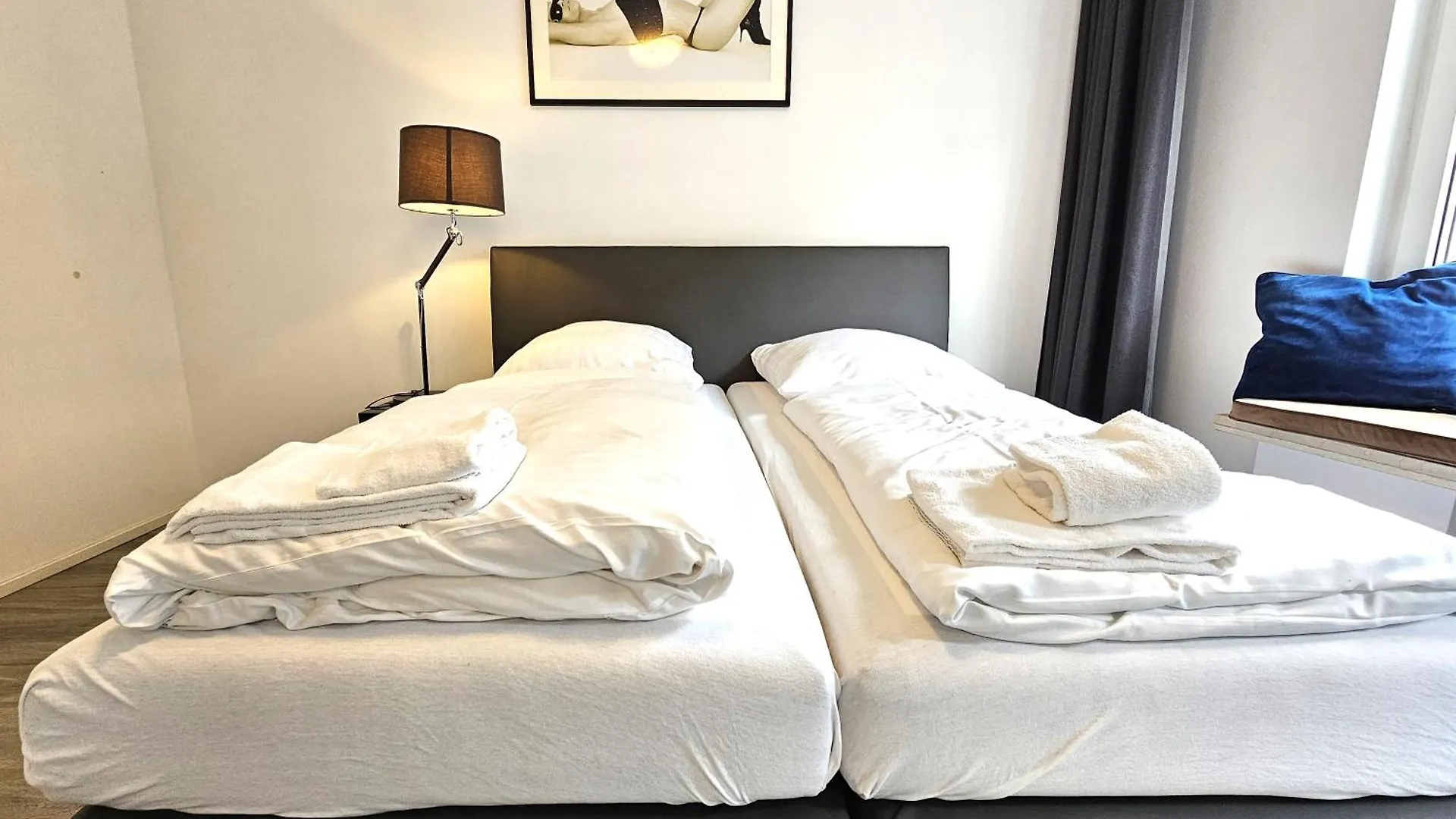 Old Town 2 Room Apartments Dusseldorf