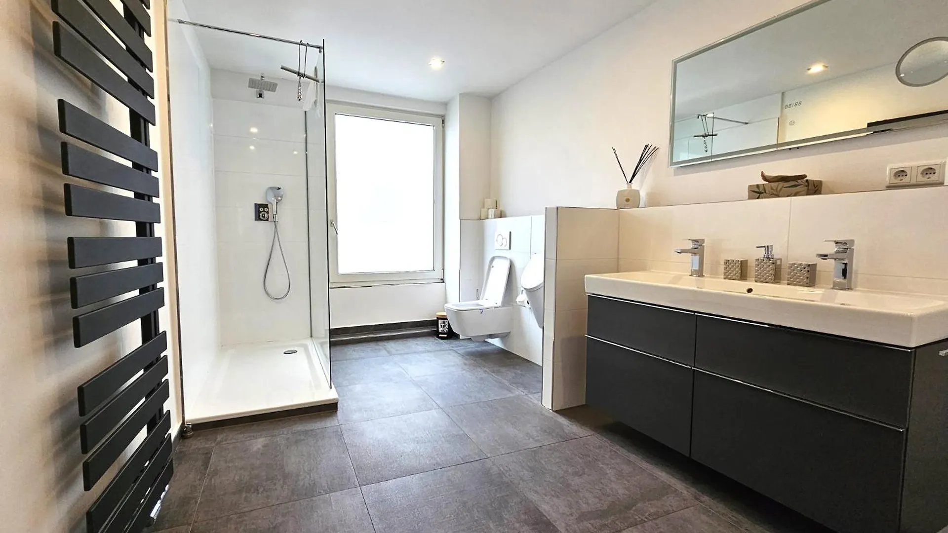 Old Town 2 Room Apartments Dusseldorf
