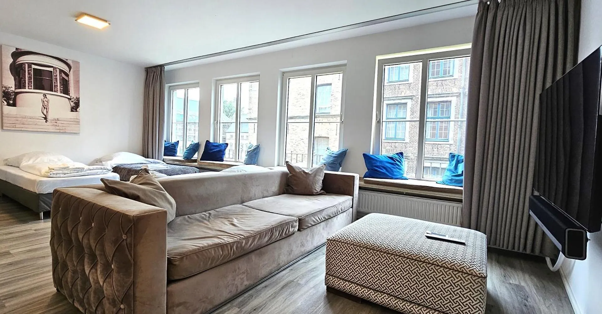 Old Town 2 Room Apartments Dusseldorf